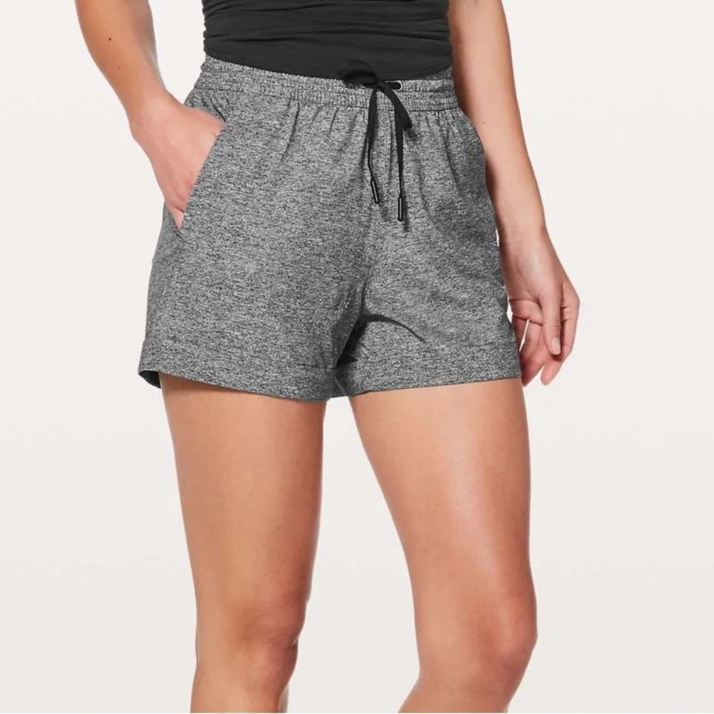 Lululemon Spring Break Away Short 4-way Stretch 3